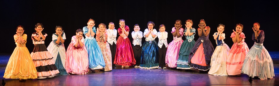 L'Ensemble Folklorique Les Bons Diables perfoming their annual show La porte est grande ouverte at Maison des Arts, Laval, Québec, Canada, on June 03, 2018. Photo by Vitor Munhoz.